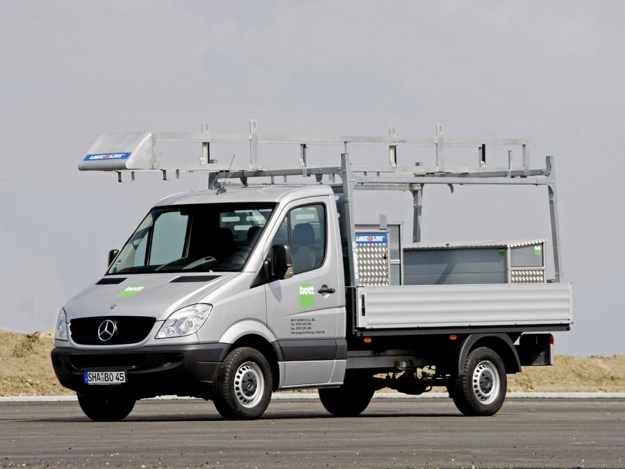  Mercedes-Benz Sprinter Dropside 2006 года  (фото 2 из 18)